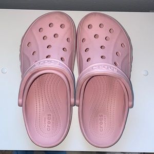 crocs